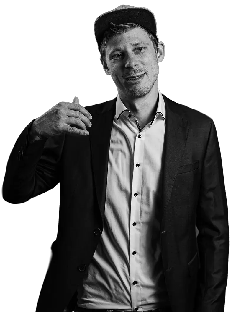 CH Daniel Schoch Portrait erklärt einen komplexen Sachverhalt